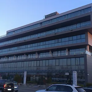 Lux 3*, Modena Itálie