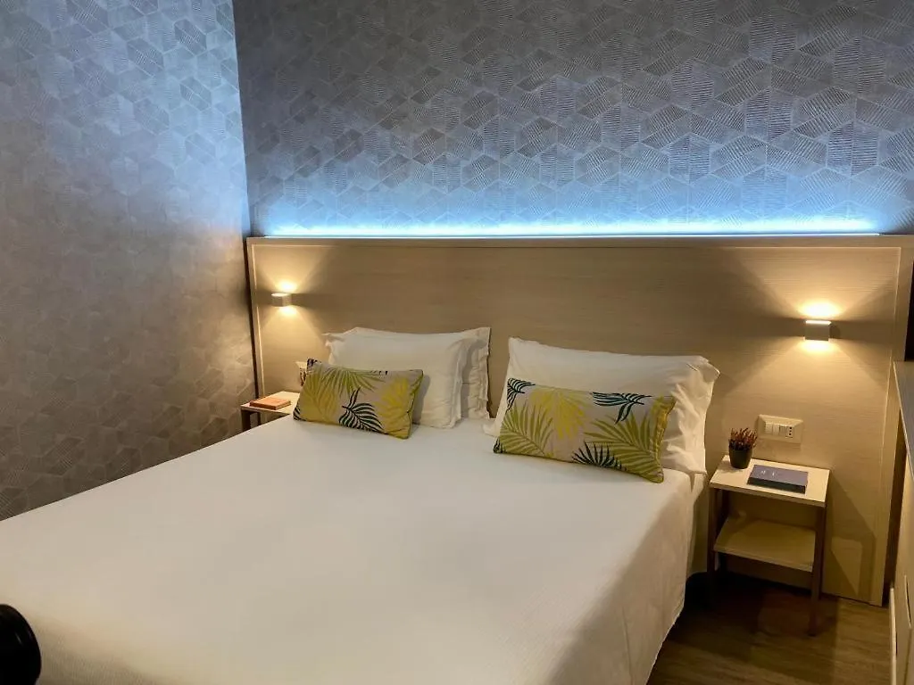 Hotel Embassy Pero