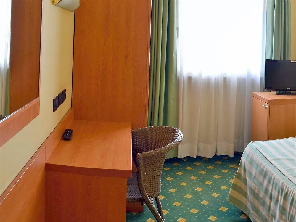 ***  Hotel Embassy Pero Italy