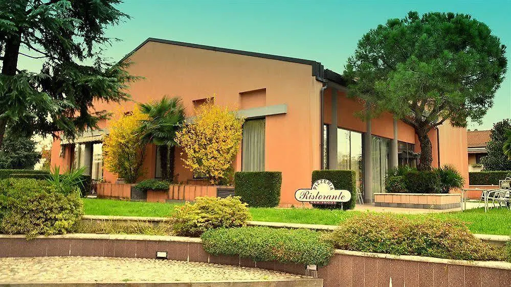 Hotel Embassy Pero Italy